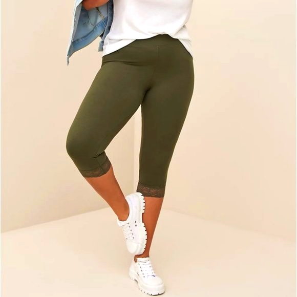 torrid Pants - ❤NWT TORRID LEGGING - CAPRI - MOSSY GREEN - MID RISE - LACE TRIM Large / Size 12
